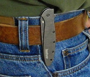 pocket folding lock knife on belt clip